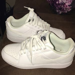 Nike shoes, size 7 in men, and only used once